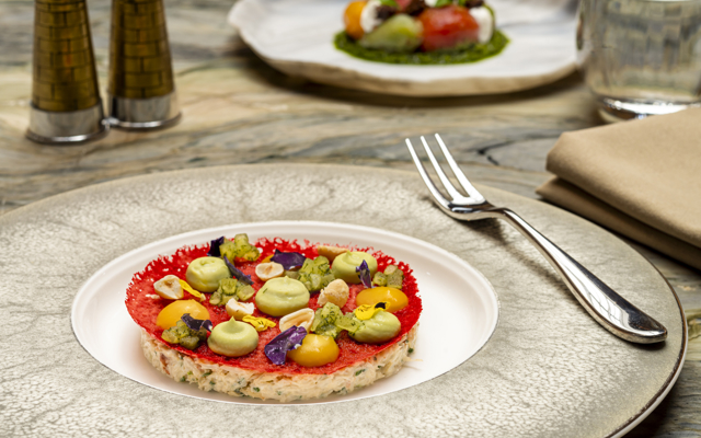 A crab starter dish including Eyemouth crab, hazelnut, dill apple, mandarin, avocado. 